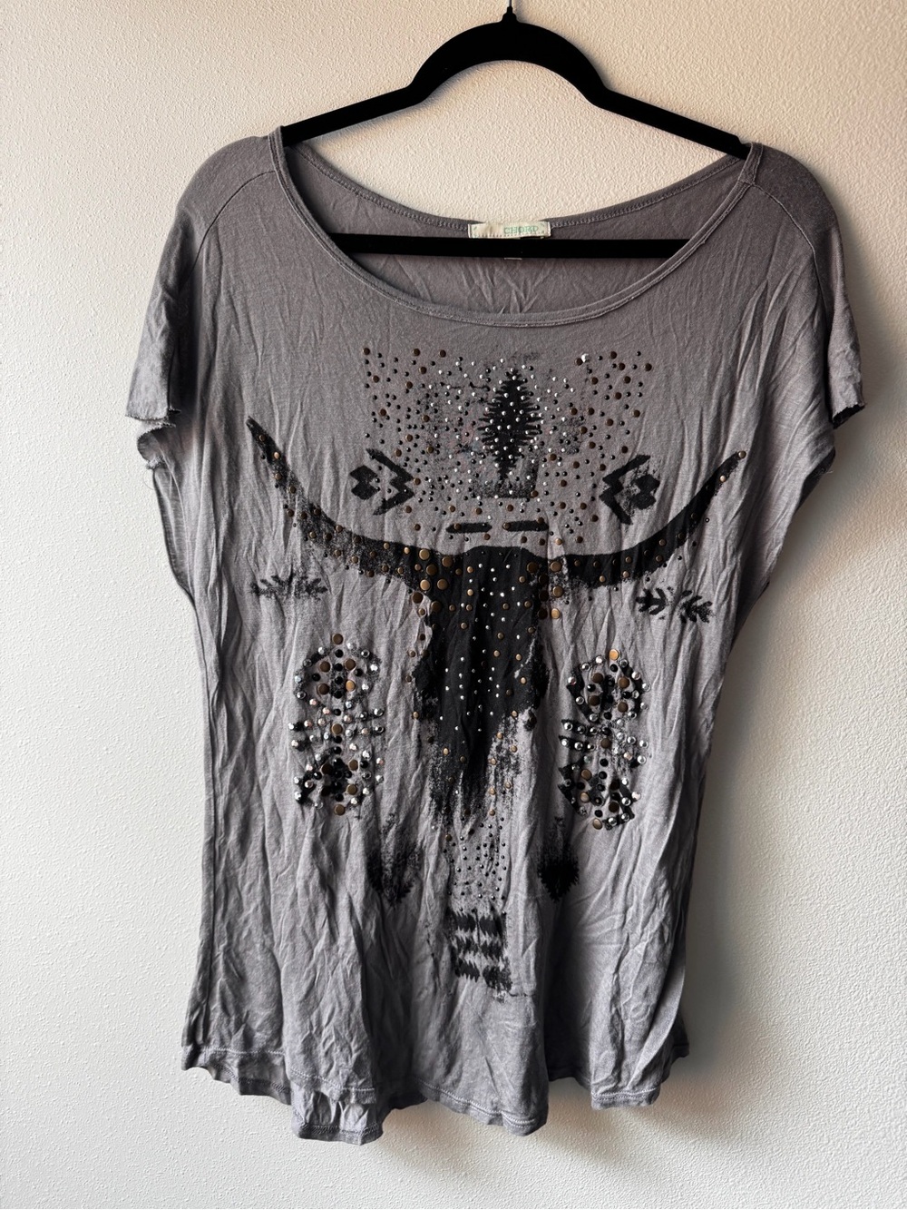 Chord Women’s Embellished Gray Tee with Bull Skull Graphic